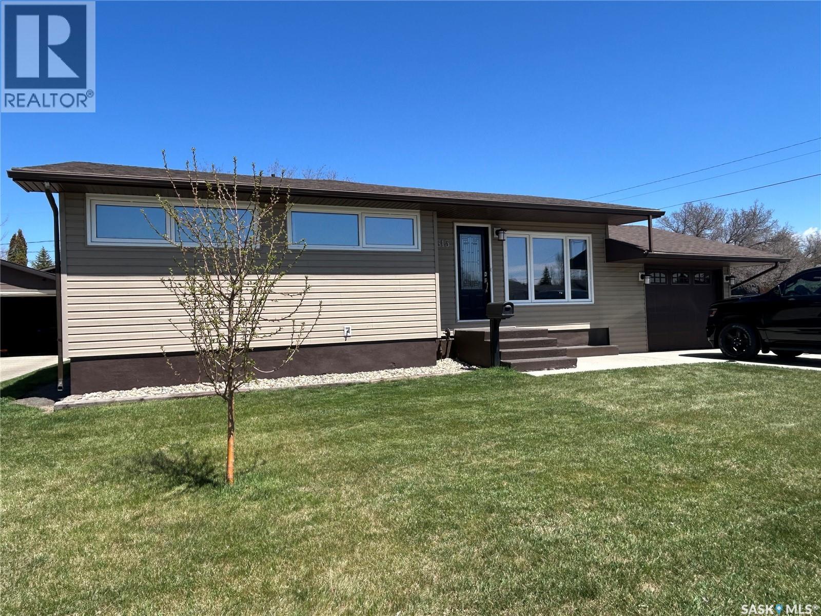 1613 Dieppe CRESCENT, estevan, Saskatchewan