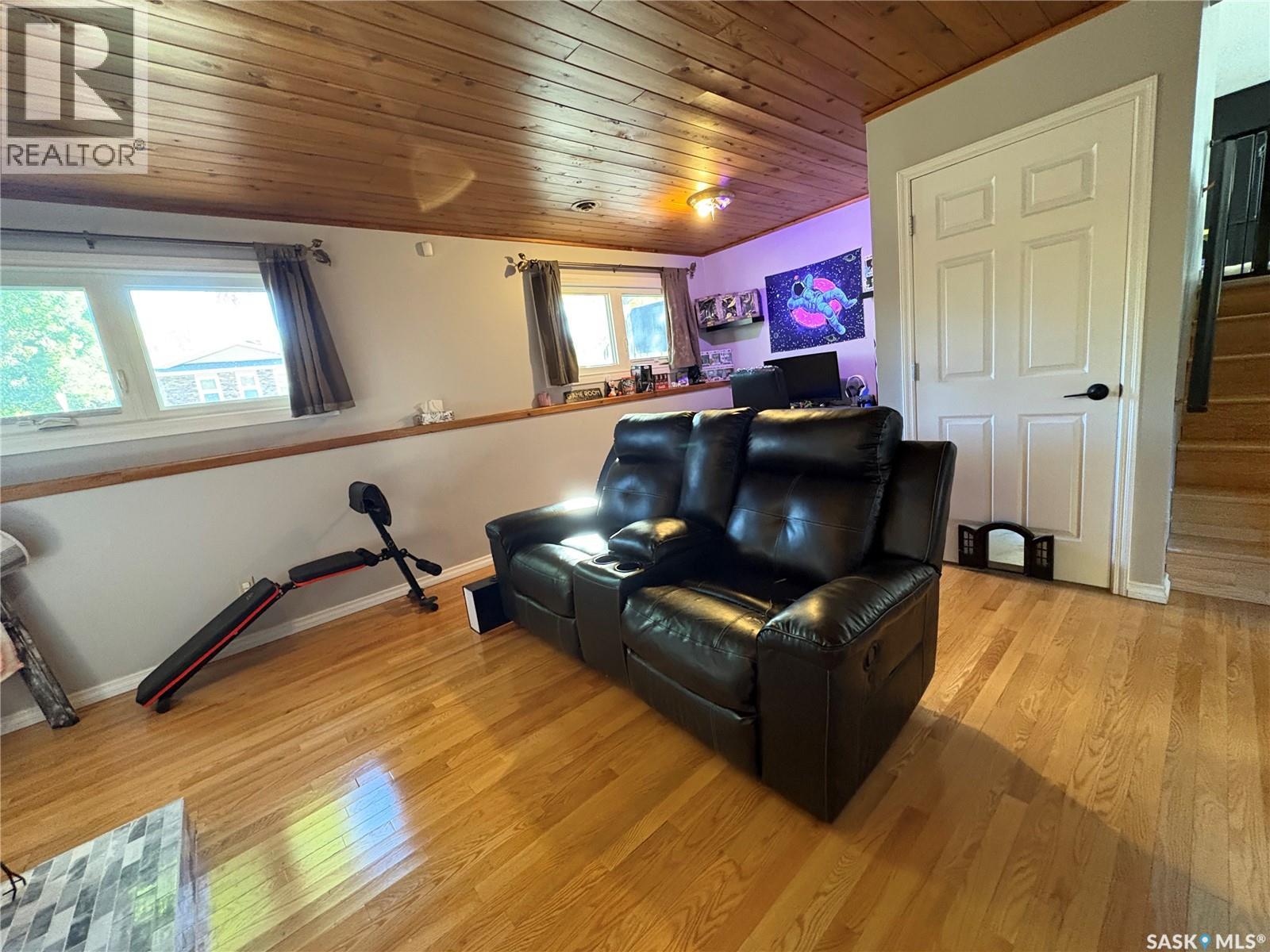 147 Fuhrmann Crescent, Regina, Saskatchewan  S4R 7W2 - Photo 21 - SK049681