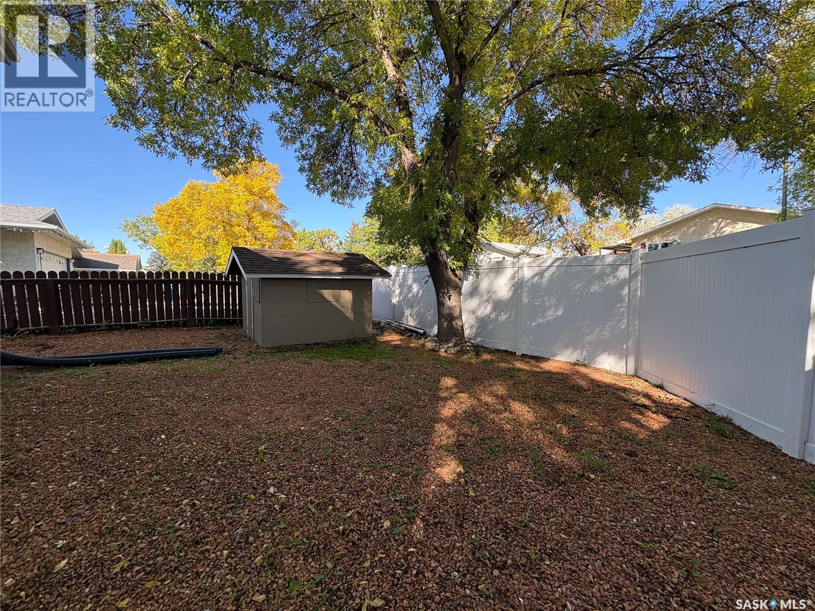 147 Fuhrmann Crescent, Regina, Saskatchewan  S4R 7W2 - Photo 28 - SK049681