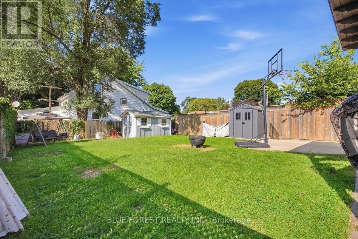 8 Edna Street, London South, Ontario  N5Z 2X9 - Photo 2 - X13834902