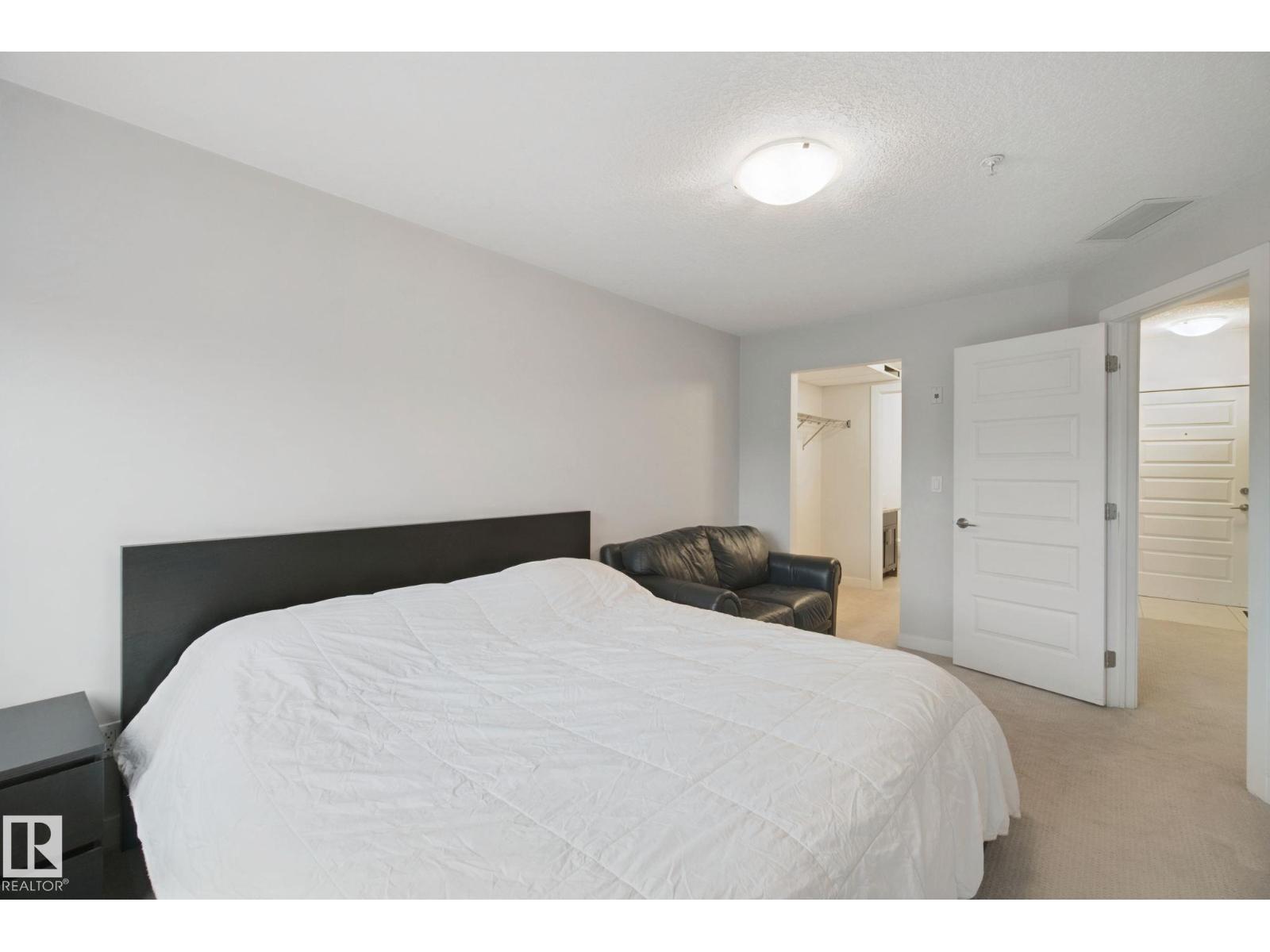 #125 5151 Windermere BV SW SW