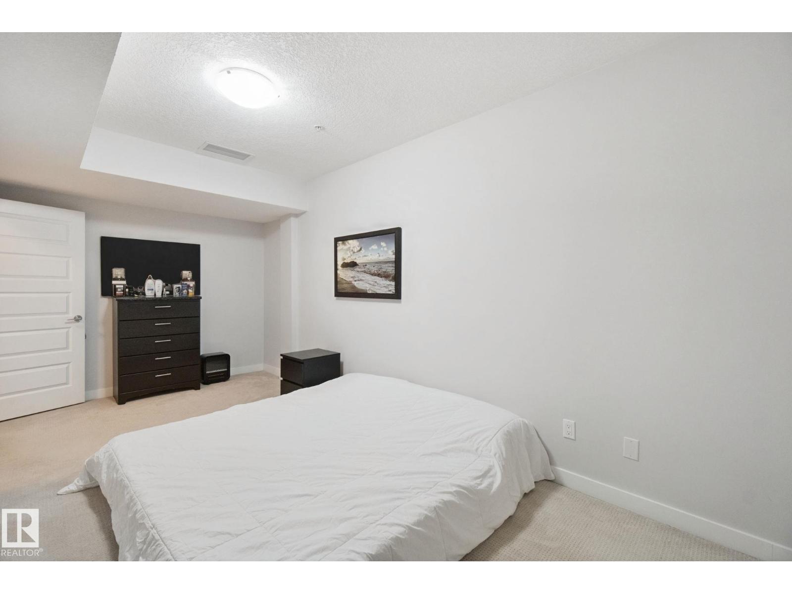 #125 5151 Windermere BV SW SW