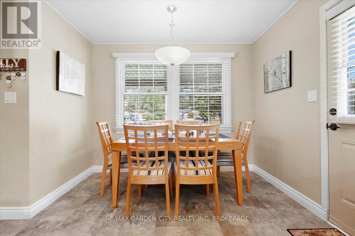 98 Village Road, St. Catharines, Ontario  L2T 3C1 - Photo 14 - X13834772