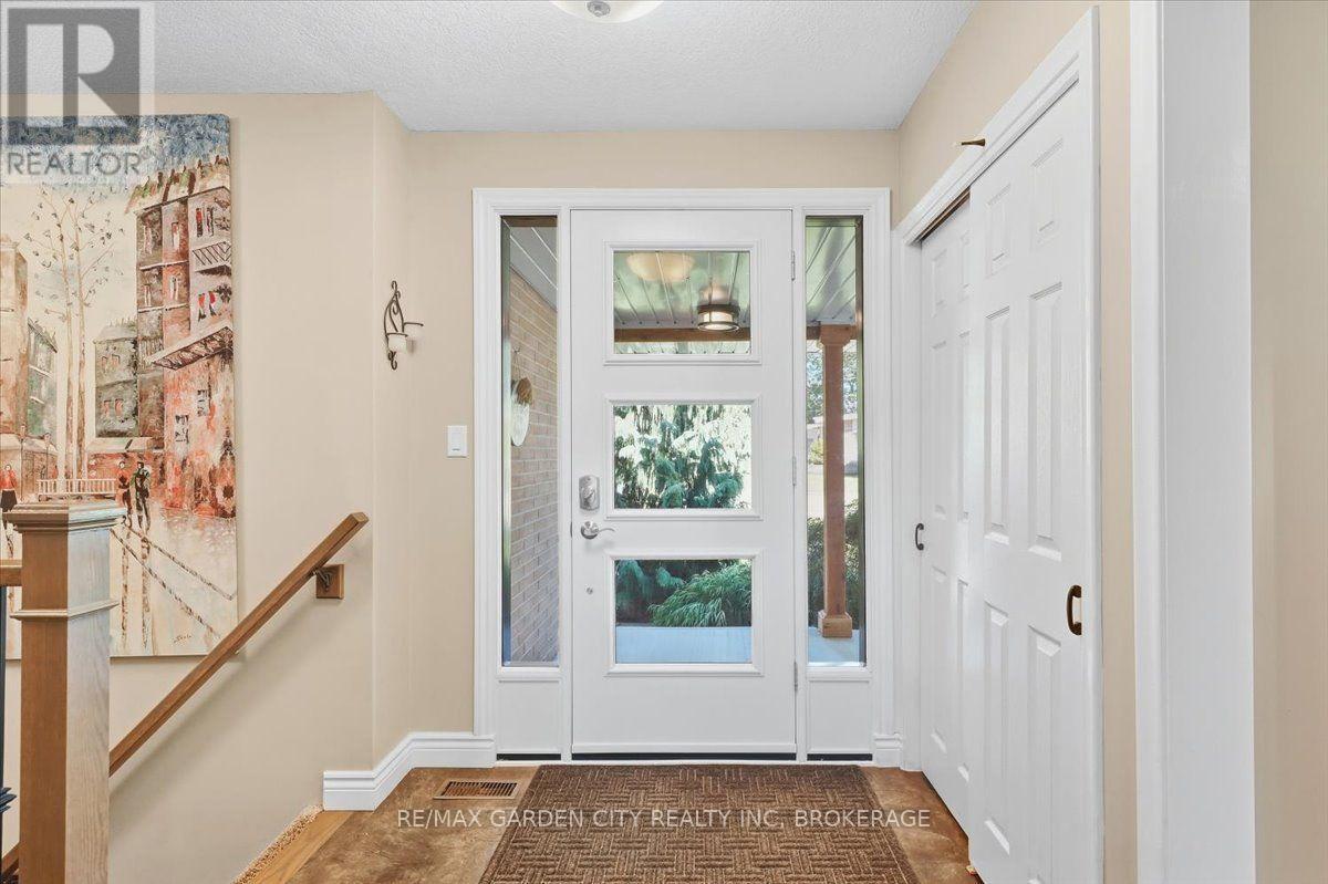 98 Village Road, St. Catharines, Ontario  L2T 3C1 - Photo 7 - X13834772