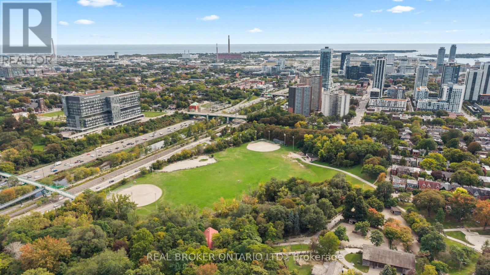 12 St. James Court, Toronto, Ontario  M4X 1X4 - Photo 11 - C13834808