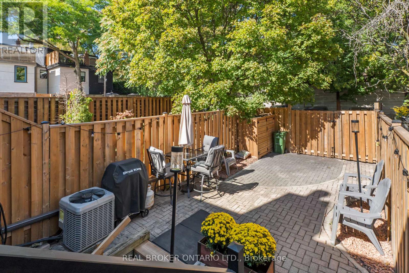12 St. James Court, Toronto, Ontario  M4X 1X4 - Photo 14 - C13834808