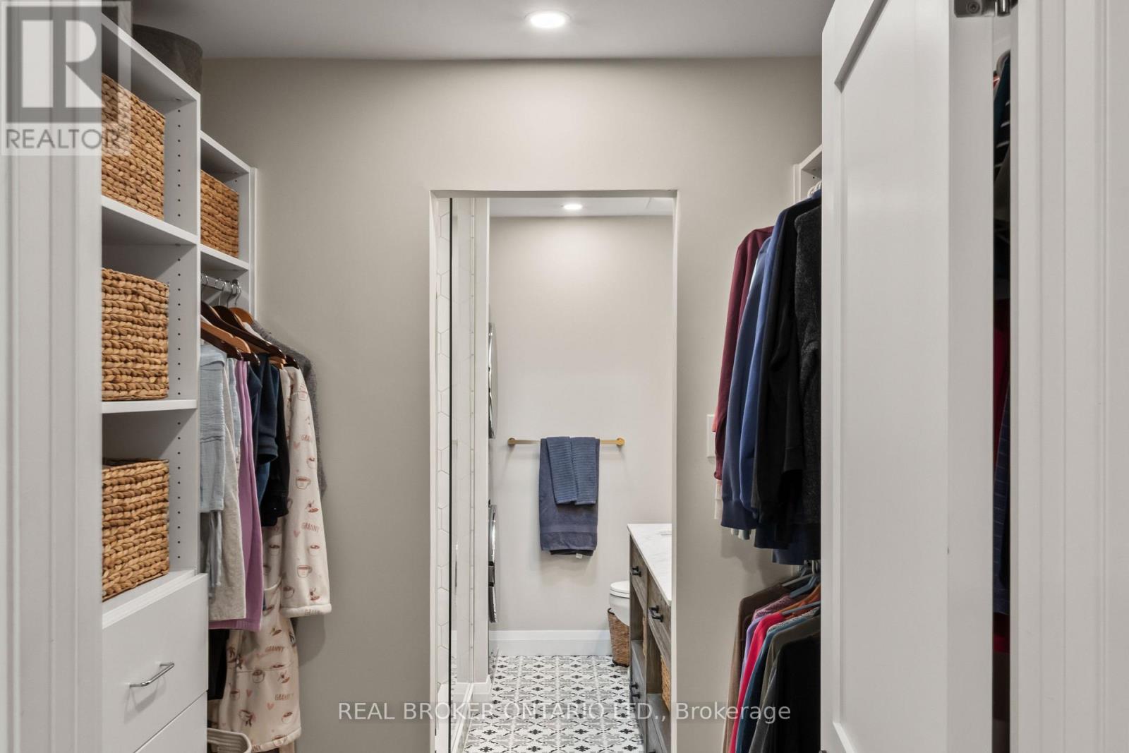 12 St. James Court, Toronto, Ontario  M4X 1X4 - Photo 31 - C13834808