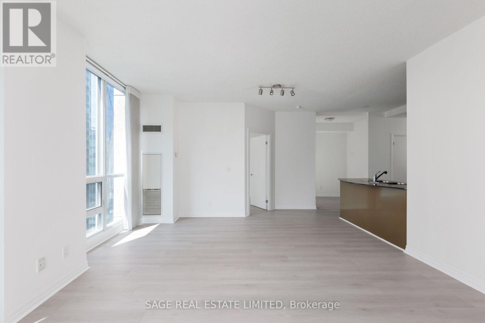 2711 - 16 Yonge Street, Toronto, Ontario  M5E 2A1 - Photo 13 - C13834848