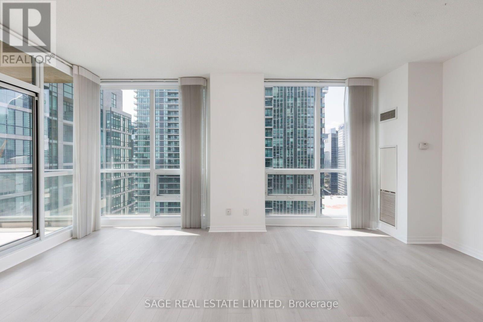 2711 - 16 Yonge Street, Toronto, Ontario  M5E 2A1 - Photo 2 - C13834848
