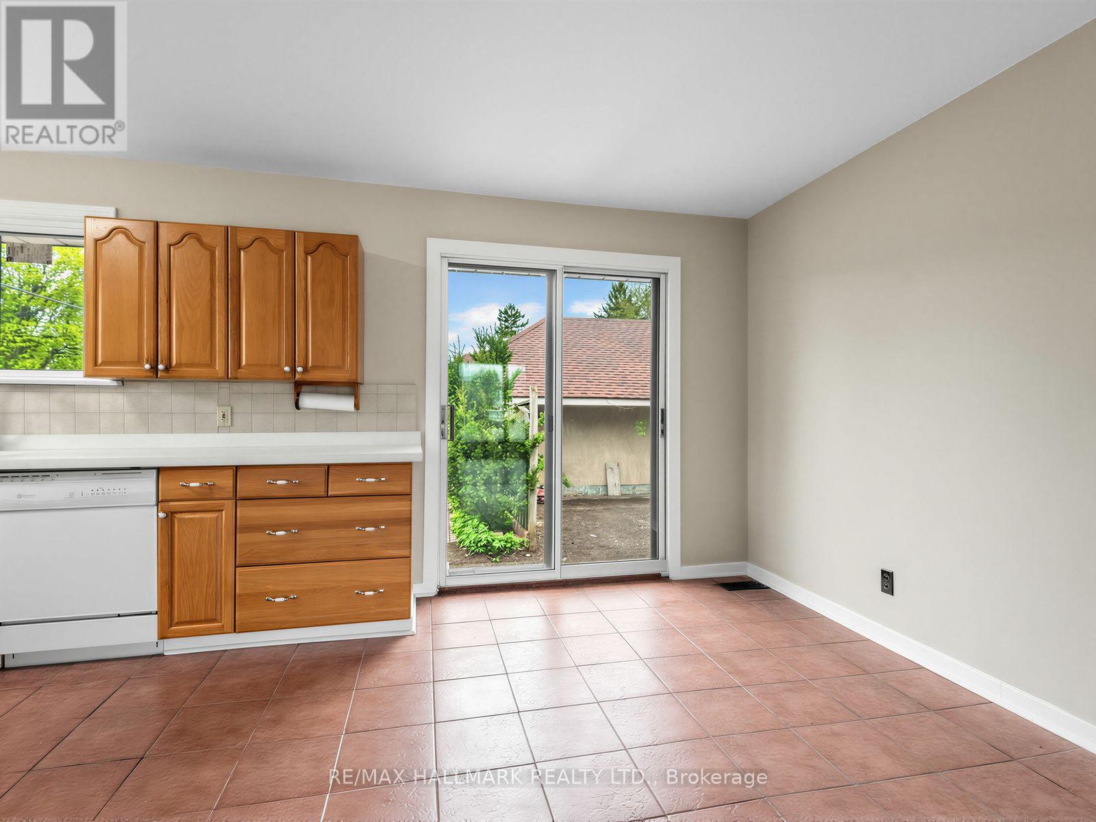 504 Wilson Road S, Oshawa, Ontario  L1H 6C9 - Photo 14 - E13834750