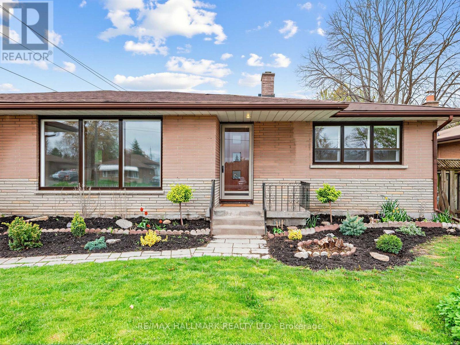 504 Wilson Road S, Oshawa, Ontario  L1H 6C9 - Photo 3 - E13834750