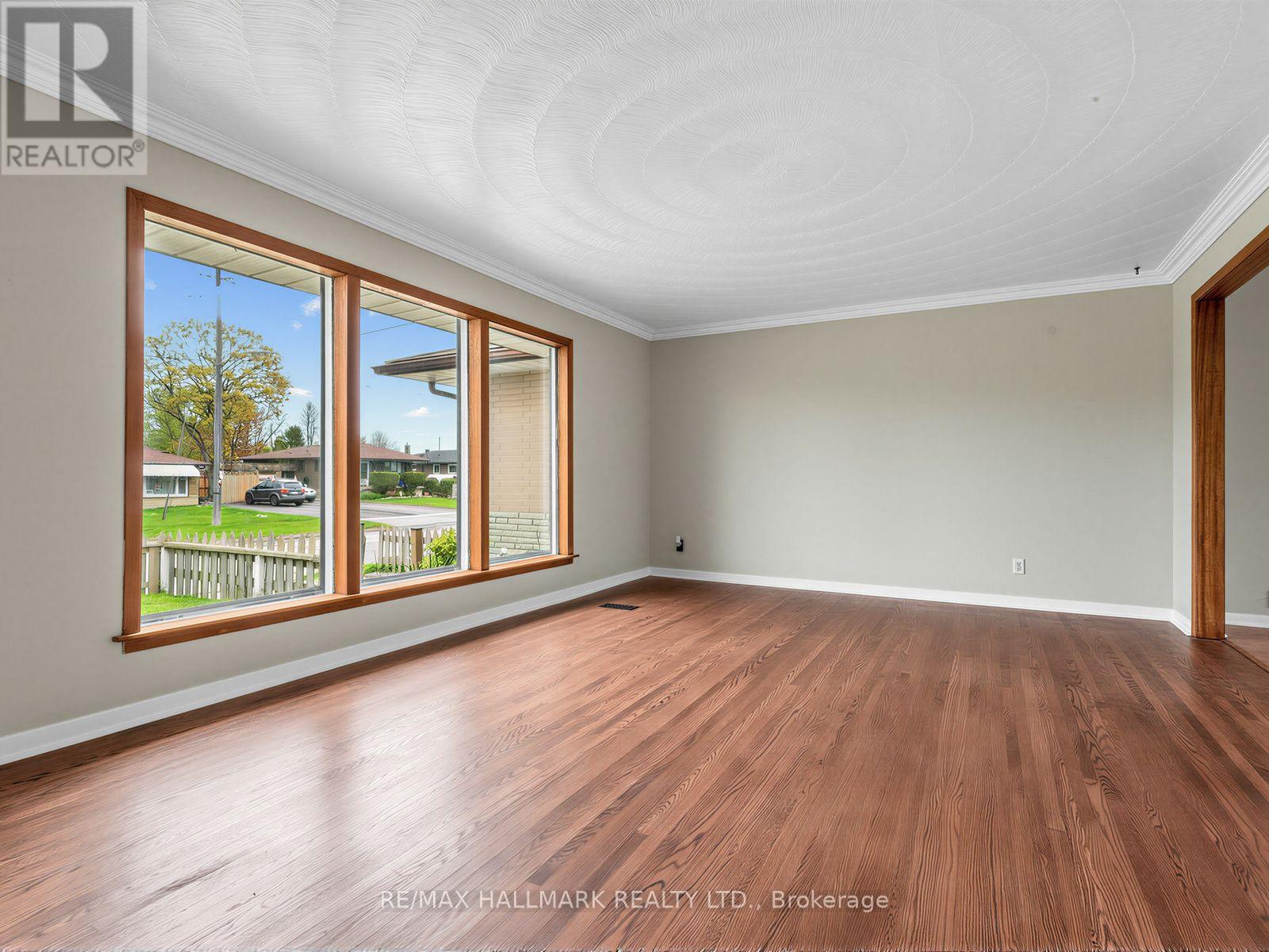 504 Wilson Road S, Oshawa, Ontario  L1H 6C9 - Photo 7 - E13834750