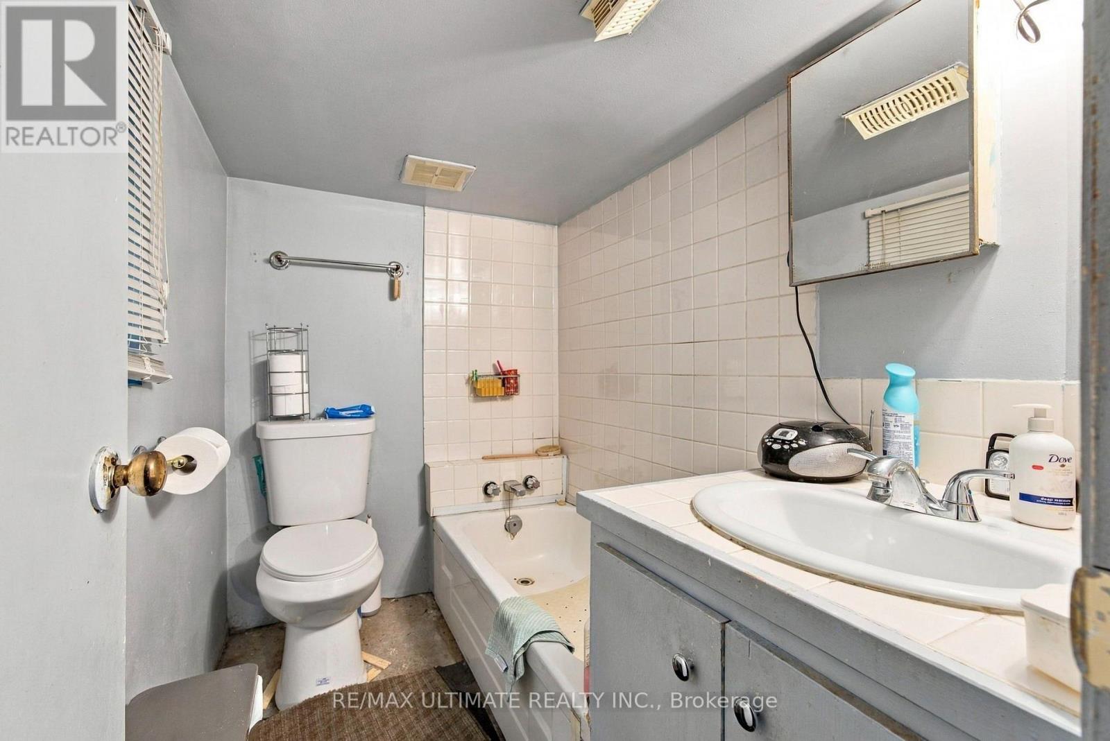 426 Woodfield Road, Toronto (Greenwood-Coxwell), Ontario  M4L 2X3 - Photo 15 - E13834844
