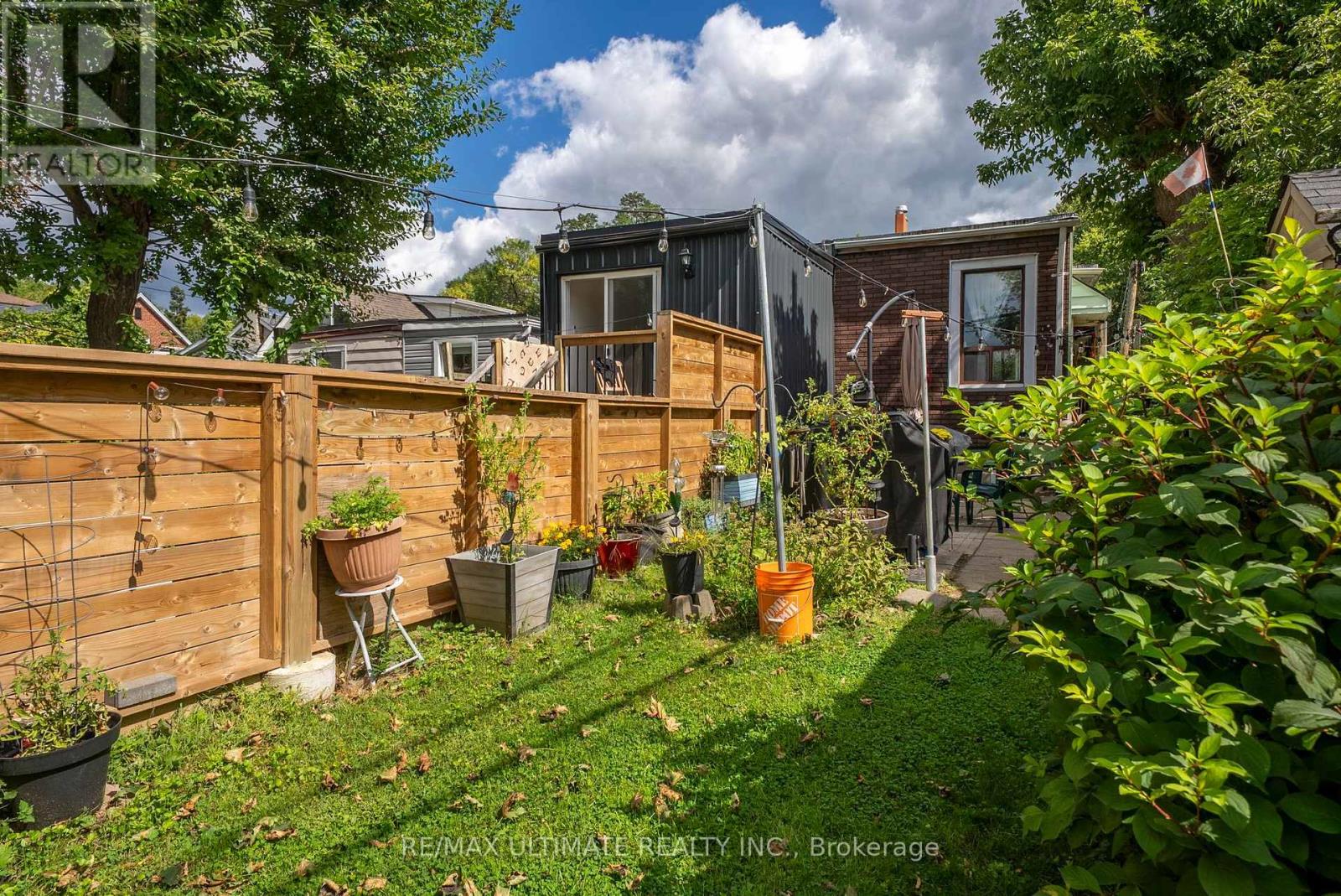 426 Woodfield Road, Toronto (Greenwood-Coxwell), Ontario  M4L 2X3 - Photo 19 - E13834844