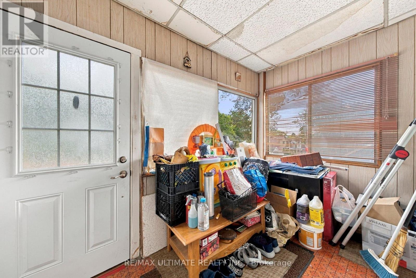 426 Woodfield Road, Toronto (Greenwood-Coxwell), Ontario  M4L 2X3 - Photo 3 - E13834844