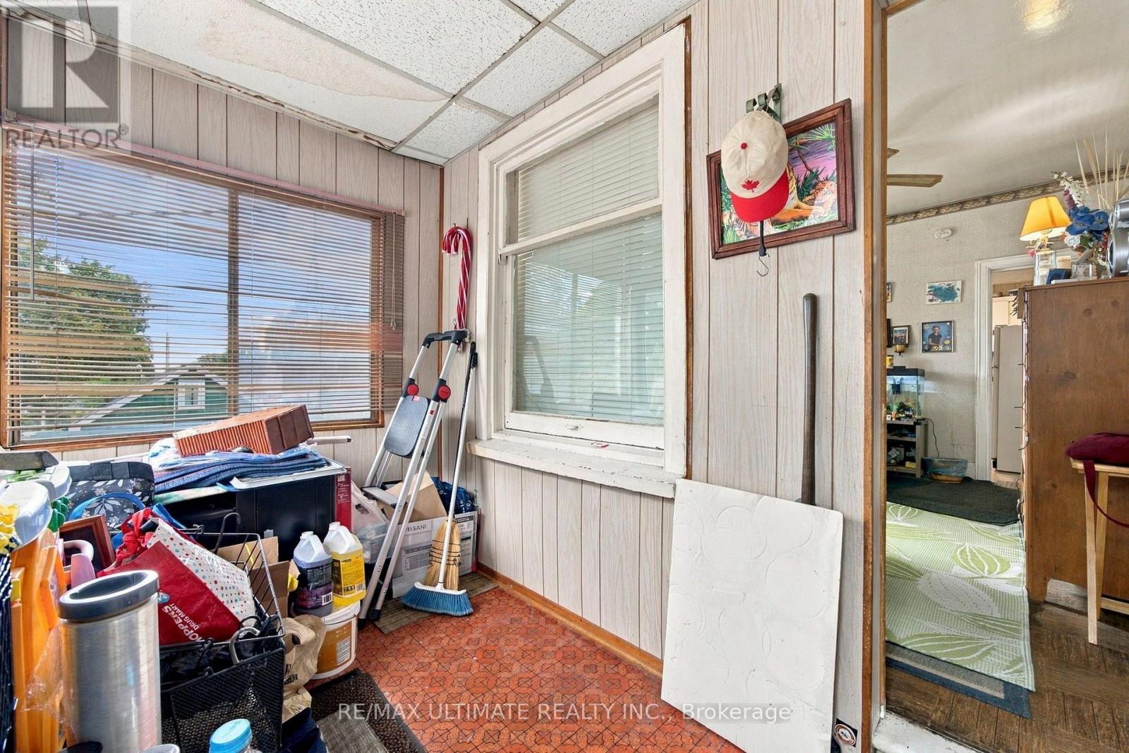 426 Woodfield Road, Toronto (Greenwood-Coxwell), Ontario  M4L 2X3 - Photo 4 - E13834844