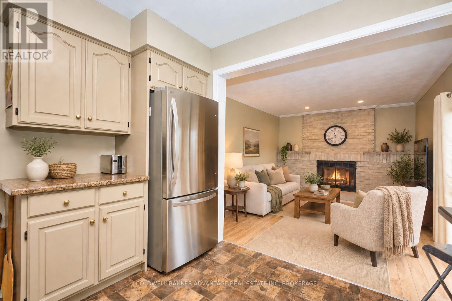 28 Dixon Crescent, Welland, Ontario  L3C 6P4 - Photo 7 - X13795238