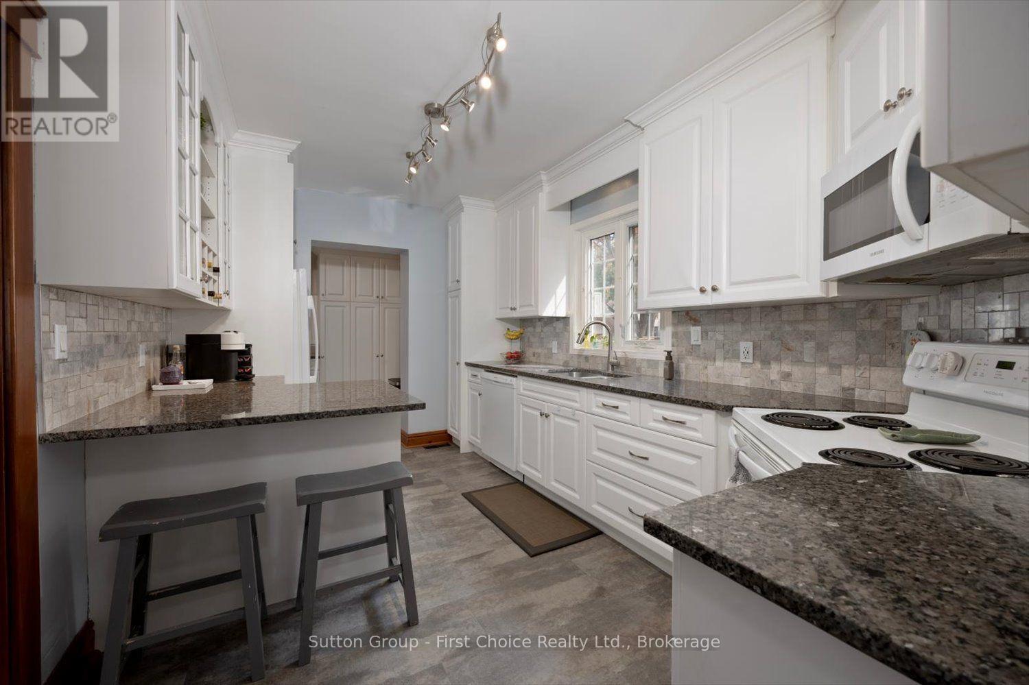 94 Cambria Street, Stratford, Ontario N5A 1H1 - Photo 12 - X13834914