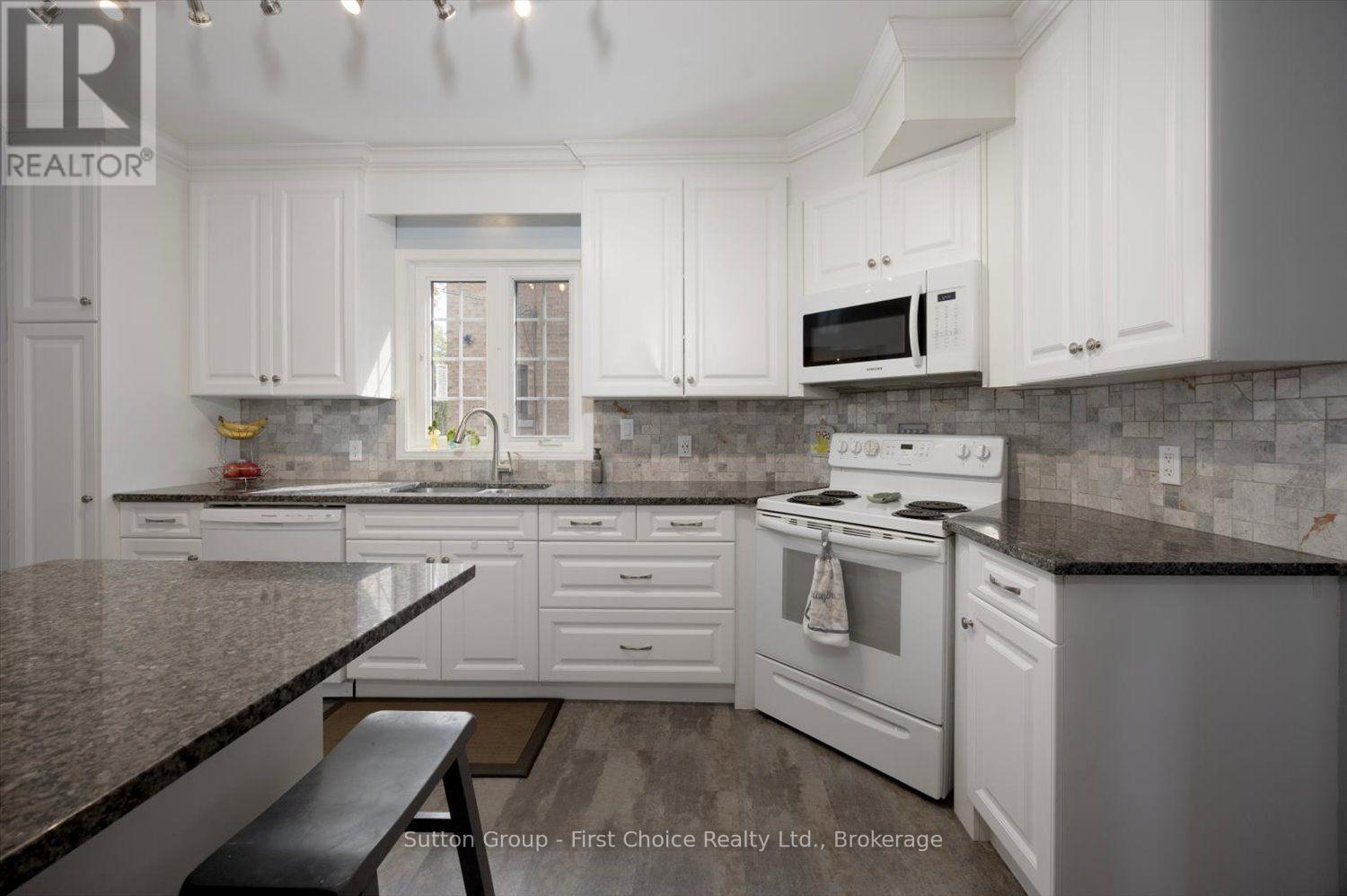 94 Cambria Street, Stratford, Ontario N5A 1H1 - Photo 13 - X13834914