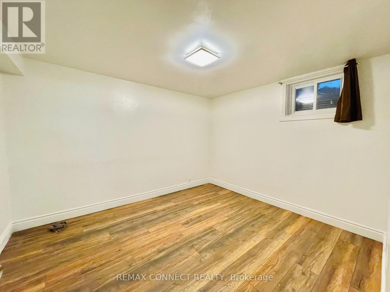 Bsmt - 1039 Willowdale Avenue, Oshawa, Ontario  L1H 1W7 - Photo 4 - E13814546