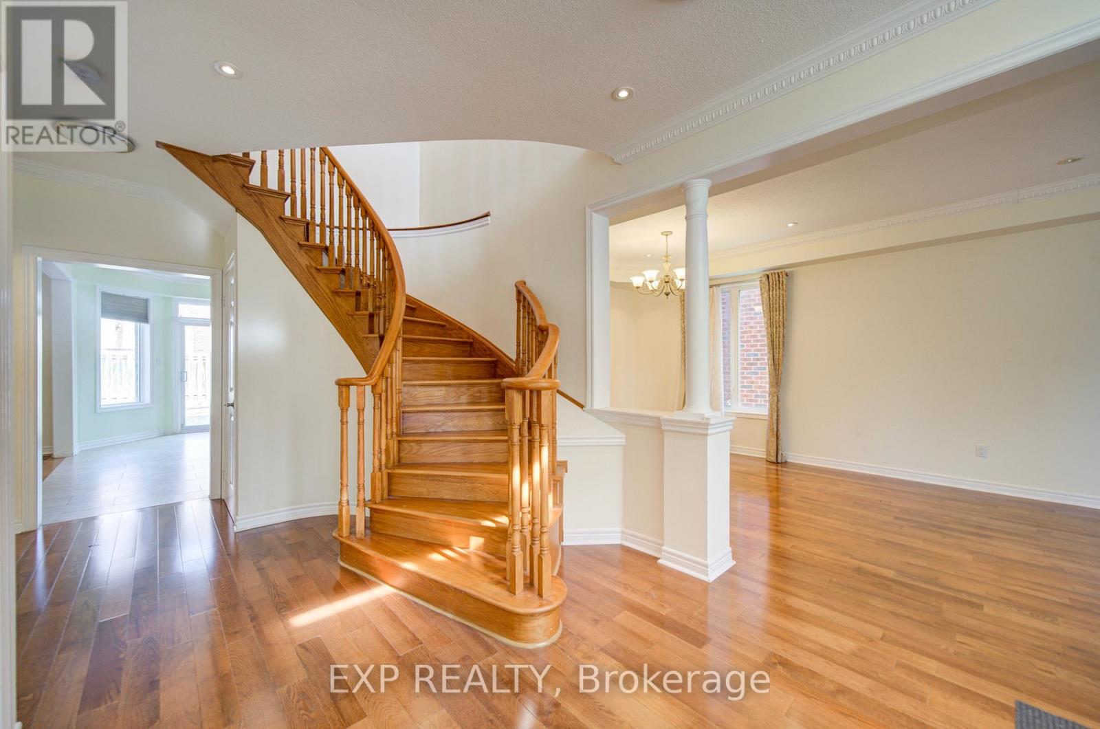 17 Country Ridge Drive, Markham, Ontario  L6E 1C4 - Photo 4 - N13820490