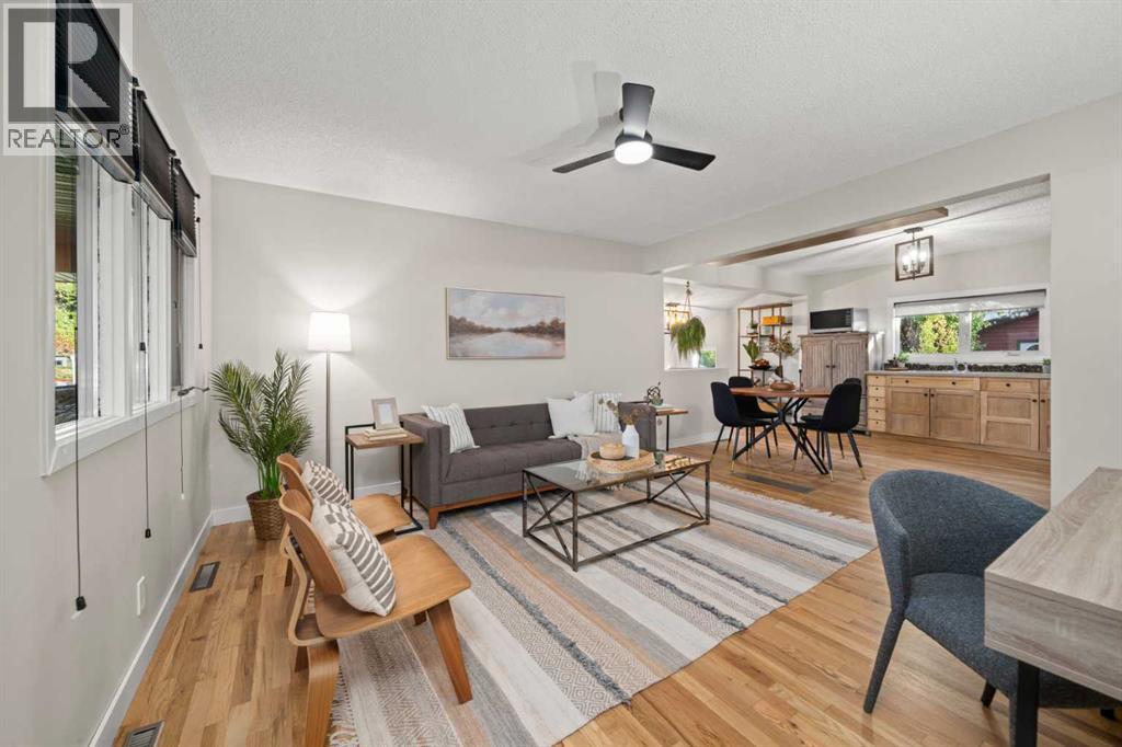8515 48 Avenue Nw, Calgary, Alberta  T3B 2B1 - Photo 7 - A2348445