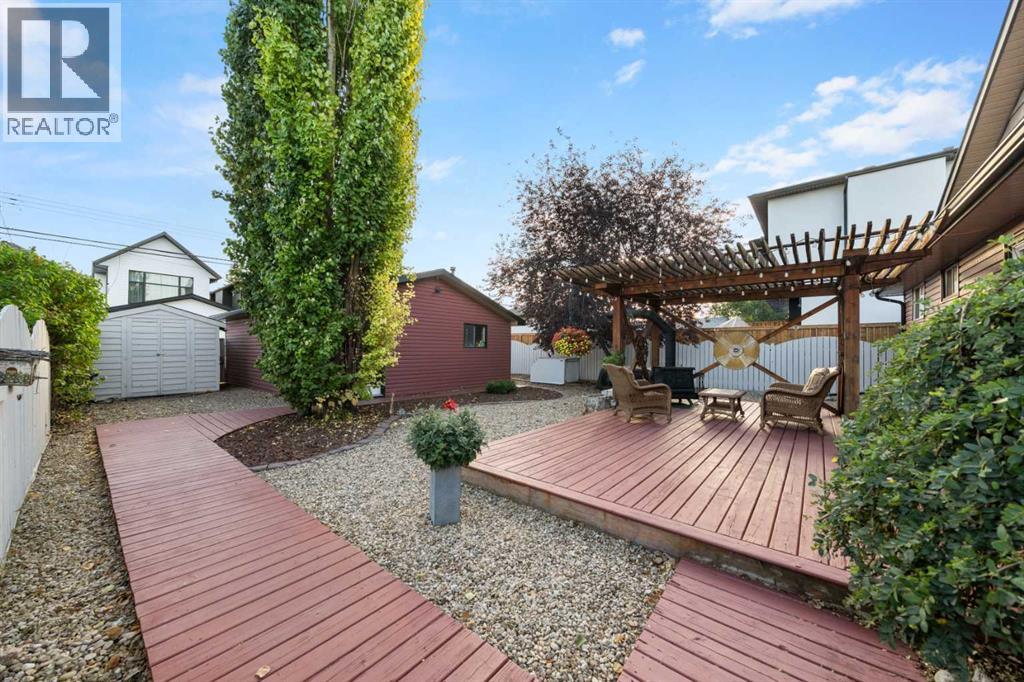 8515 48 Avenue Nw, Calgary, Alberta  T3B 2B1 - Photo 24 - A2348445