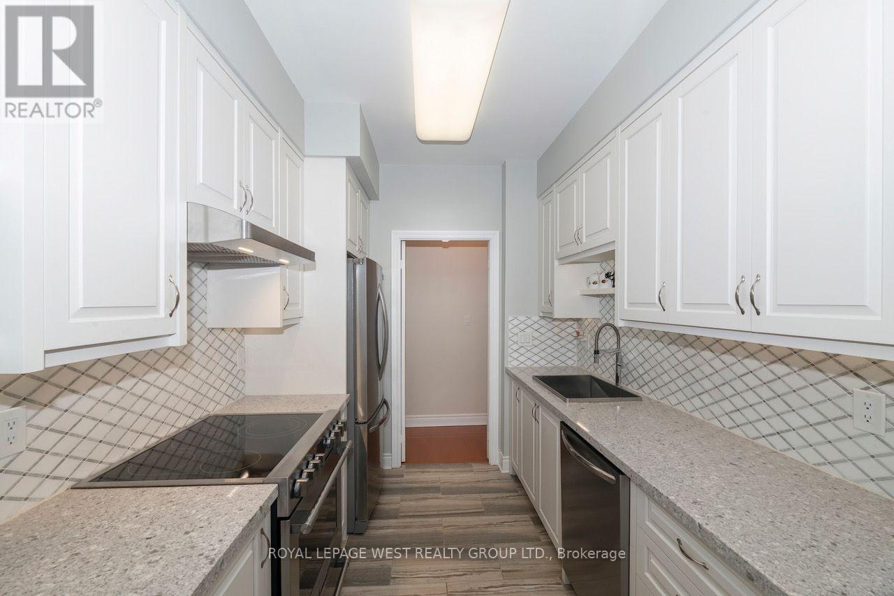 302 - 1 Lomond Drive, Toronto, Ontario  M8X 2Z3 - Photo 10 - W13834756