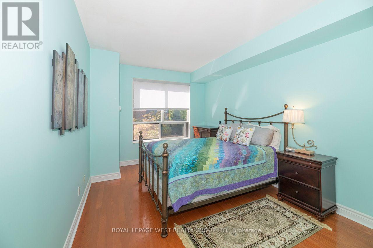 302 - 1 Lomond Drive, Toronto, Ontario  M8X 2Z3 - Photo 14 - W13834756