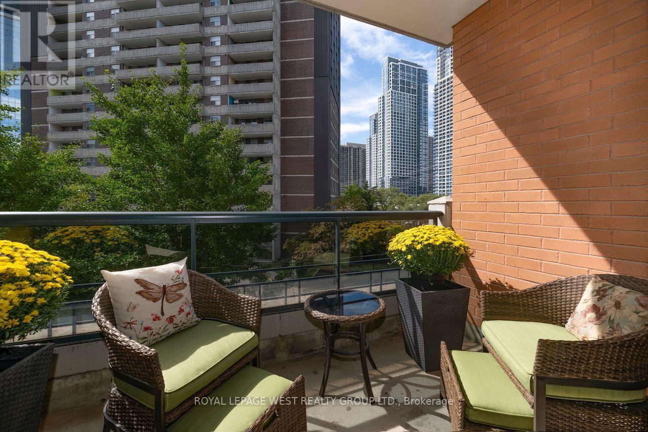 302 - 1 Lomond Drive, Toronto, Ontario  M8X 2Z3 - Photo 22 - W13834756
