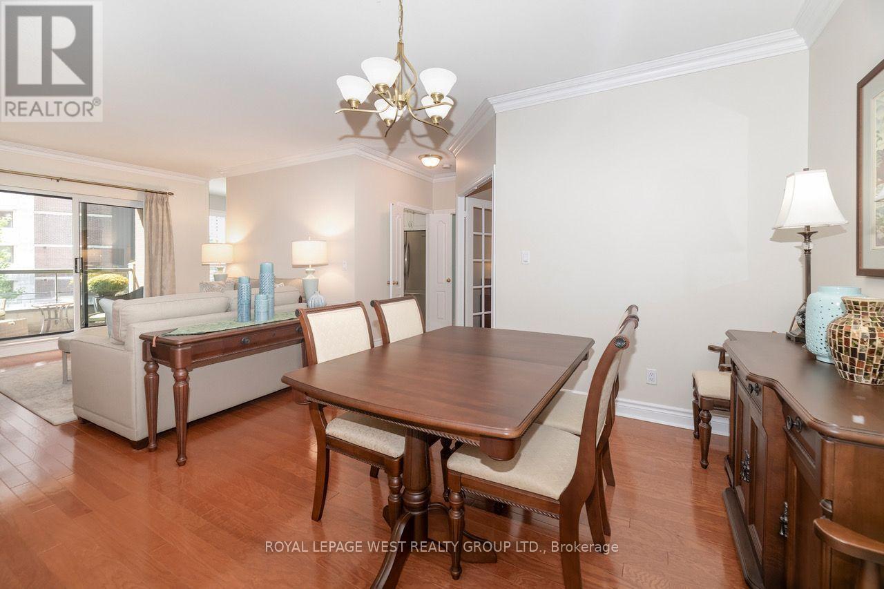 302 - 1 Lomond Drive, Toronto, Ontario  M8X 2Z3 - Photo 7 - W13834756