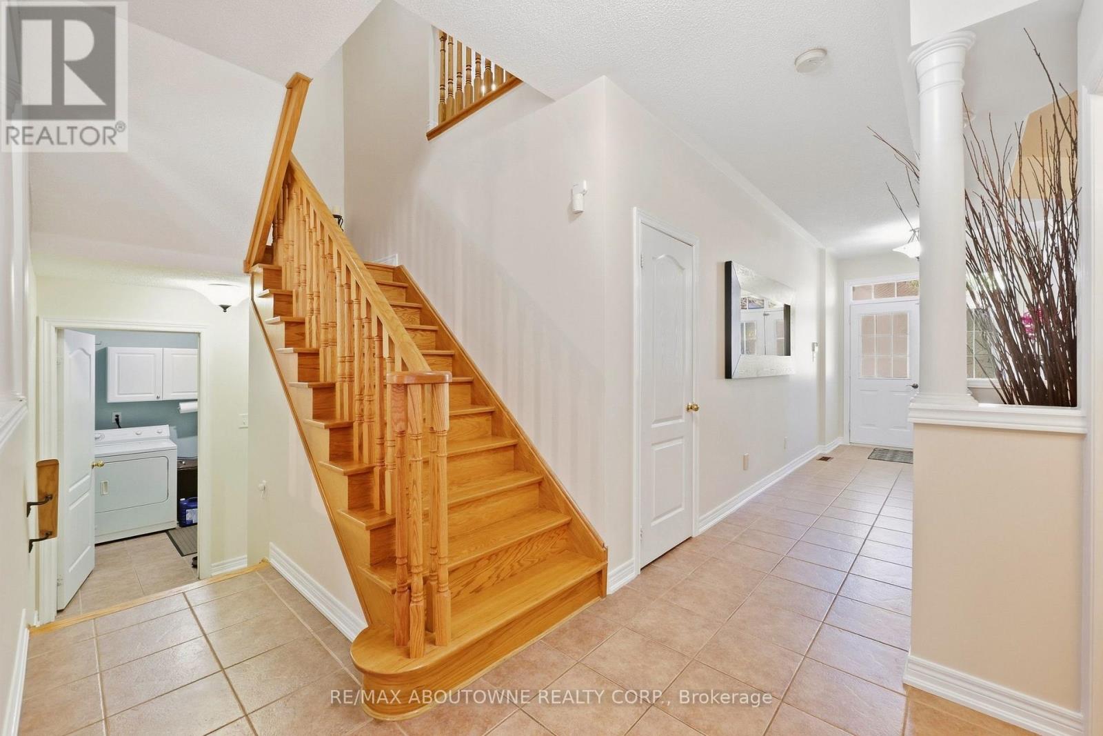 1094 Gorham Way, Milton (Cl Clarke), Ontario  L9T 6N7 - Photo 14 - W13834764