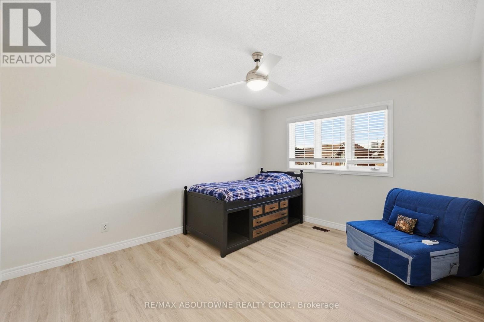 1094 Gorham Way, Milton (Cl Clarke), Ontario  L9T 6N7 - Photo 37 - W13834764