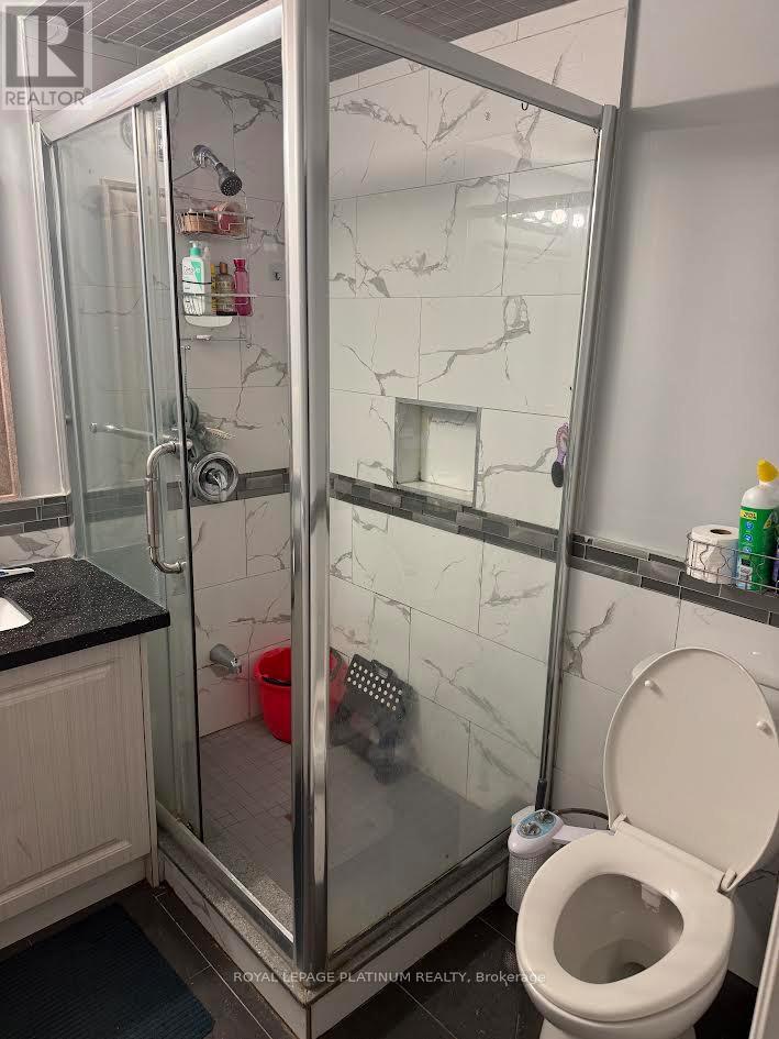 Bsmt - 11 Oxendon Road, Brampton (Northwest Brampton), Ontario  L7A 4M4 - Photo 10 - W13834776