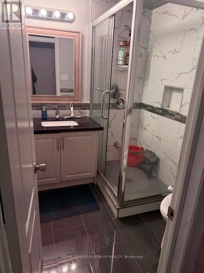 Bsmt - 11 Oxendon Road, Brampton (Northwest Brampton), Ontario  L7A 4M4 - Photo 11 - W13834776