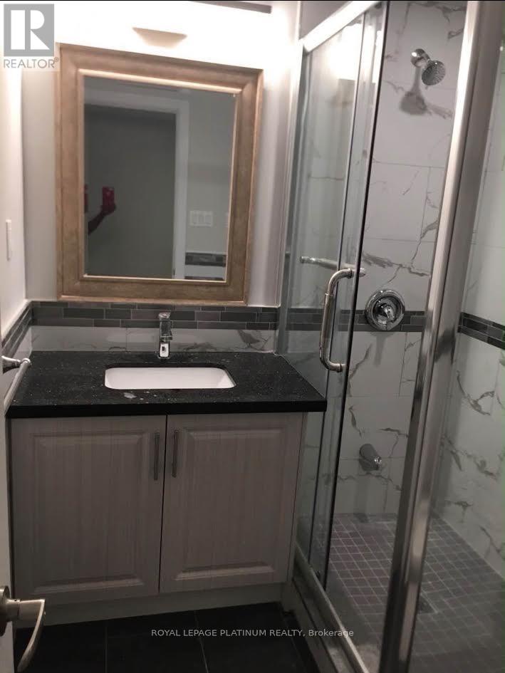 Bsmt - 11 Oxendon Road, Brampton (Northwest Brampton), Ontario  L7A 4M4 - Photo 12 - W13834776