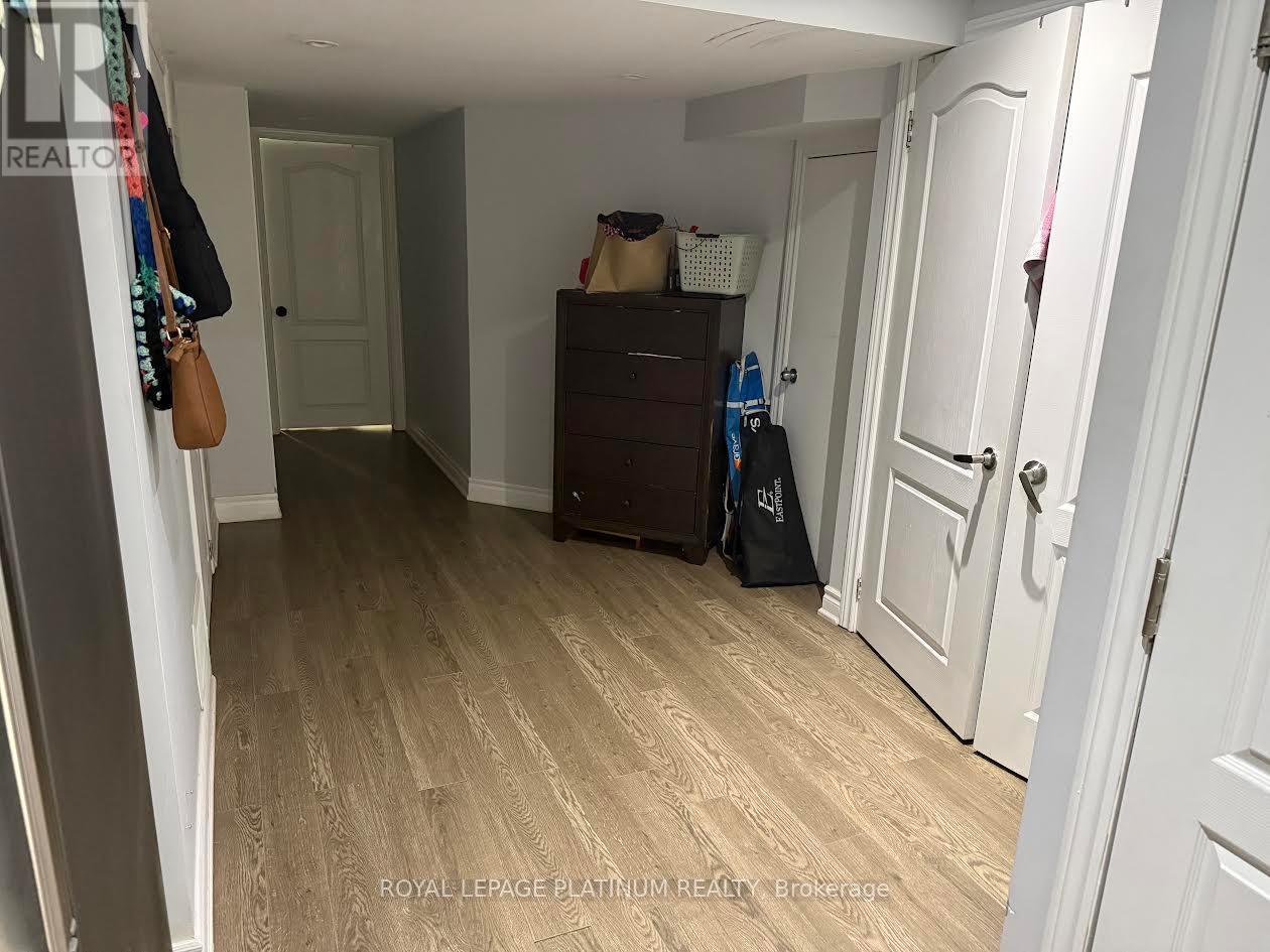 Bsmt - 11 Oxendon Road, Brampton (Northwest Brampton), Ontario  L7A 4M4 - Photo 2 - W13834776