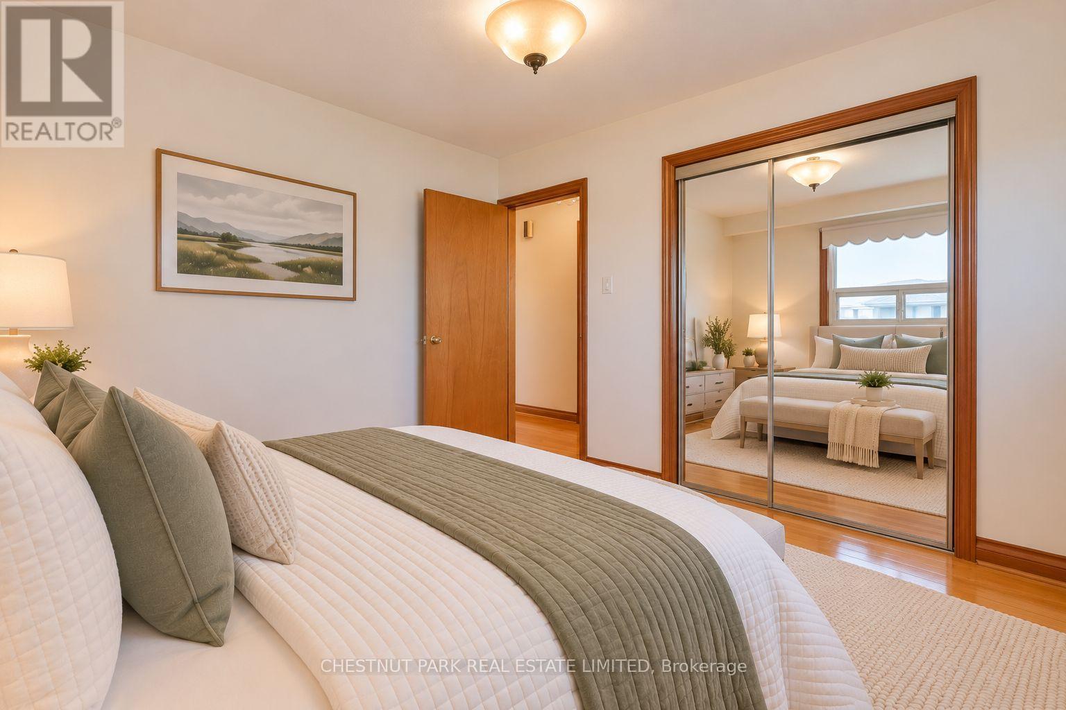 28 Charrington Crescent, Toronto, Ontario  M3L 2C4 - Photo 16 - W13834886