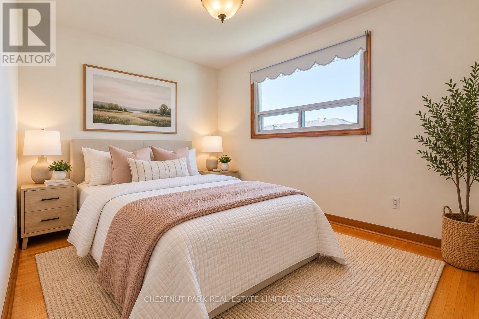 28 Charrington Crescent, Toronto, Ontario  M3L 2C4 - Photo 17 - W13834886