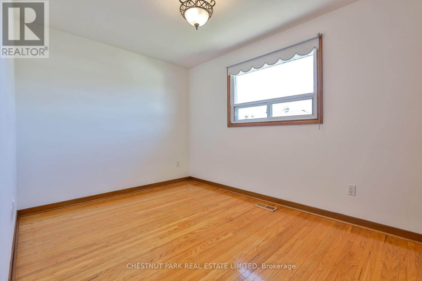 28 Charrington Crescent, Toronto, Ontario  M3L 2C4 - Photo 34 - W13834886
