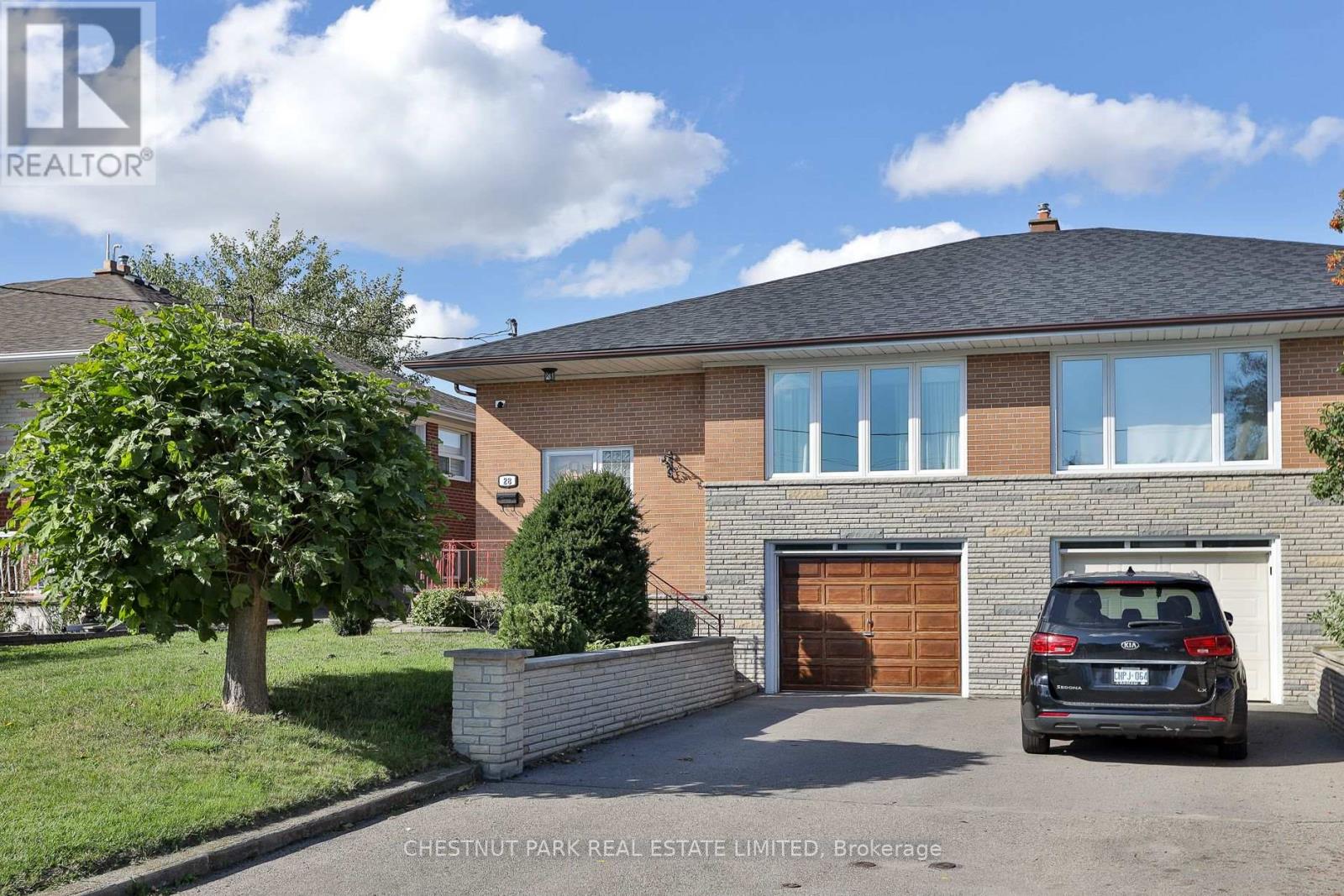28 Charrington Crescent, Toronto, Ontario  M3L 2C4 - Photo 43 - W13834886