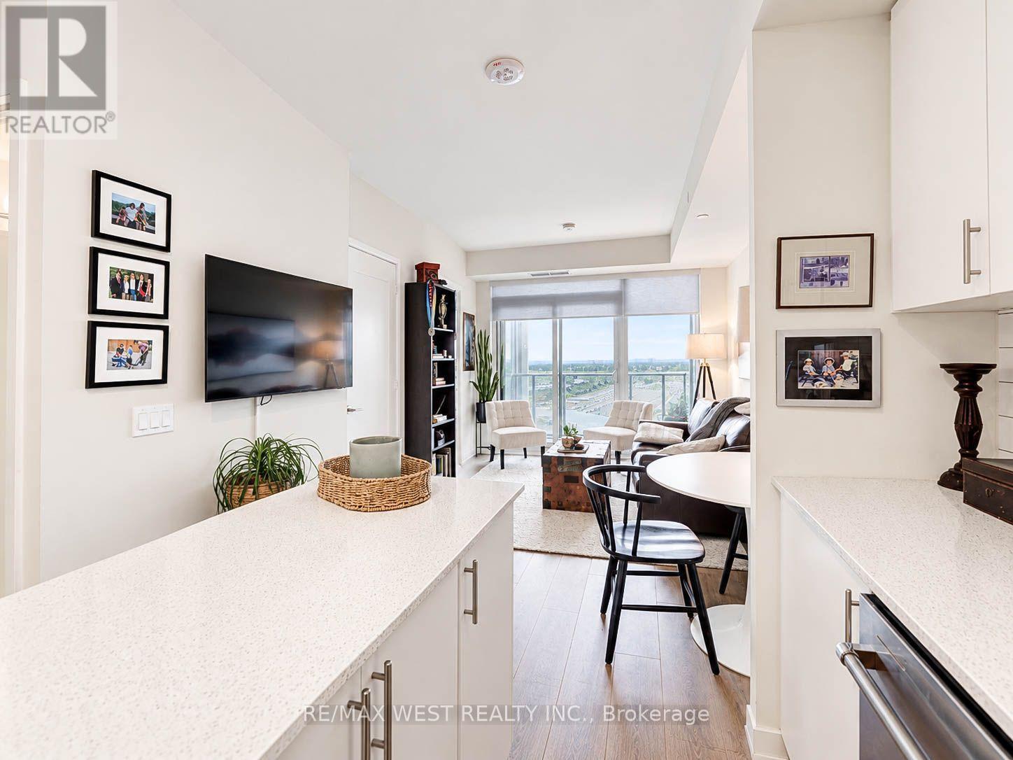 1019 - 9000 Jane Street, Vaughan, Ontario  L4K 0M6 - Photo 4 - N13834904