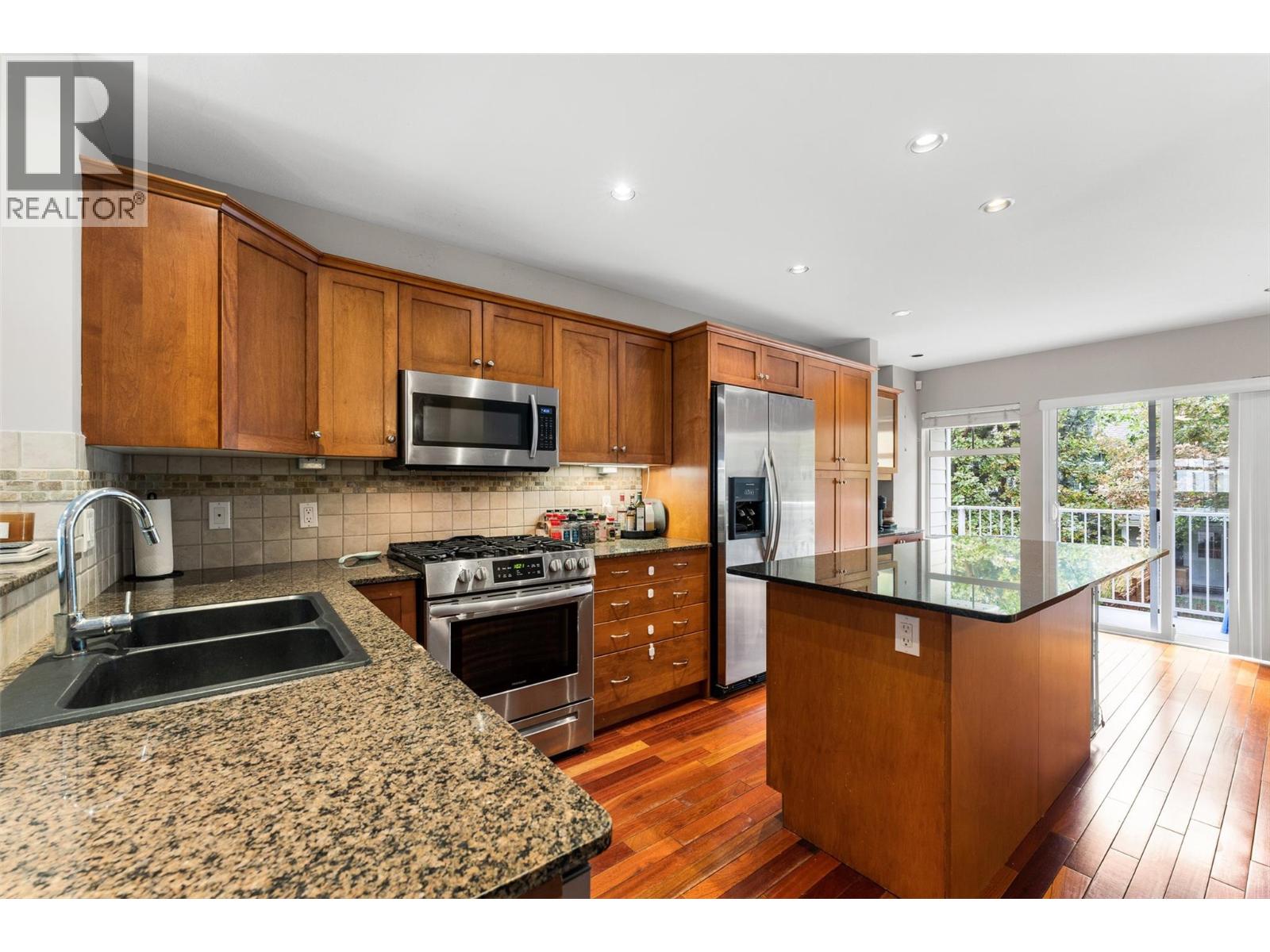 1853 Parkview Crescent Unit# 26, Kelowna, British Columbia  V1X 8A3 - Photo 3 - 10401806