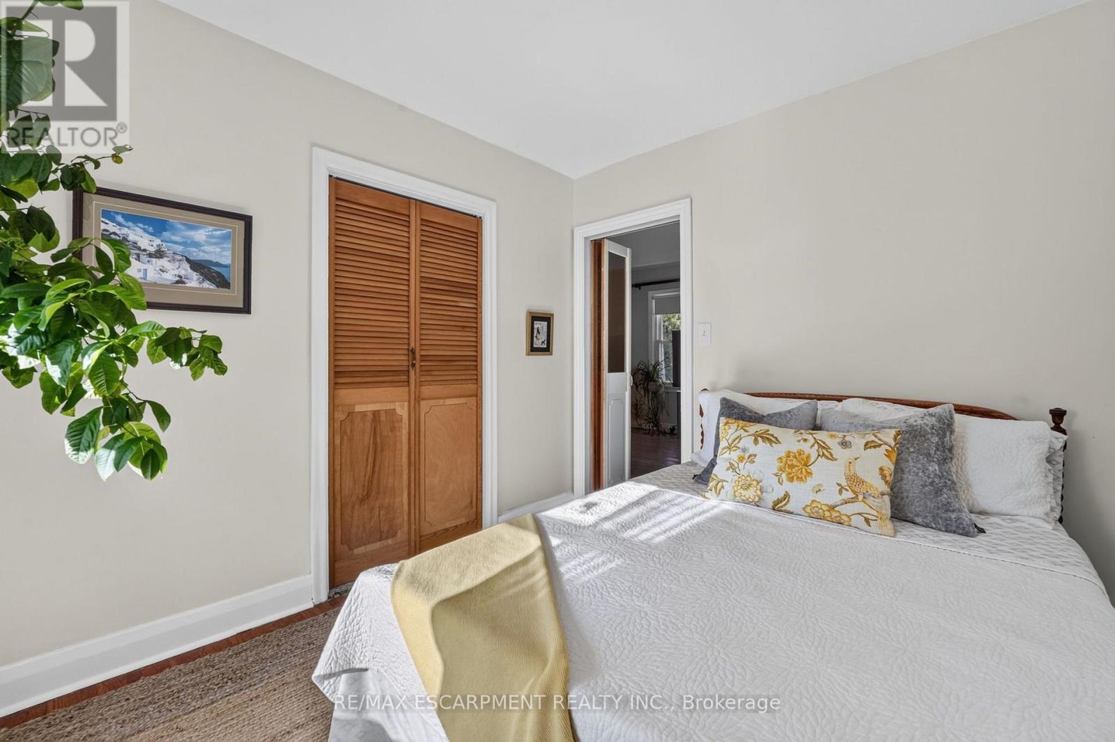 416 Bartlett Avenue, Grimsby (Grimsby Beach), Ontario  L3M 2N4 - Photo 9 - X13834782