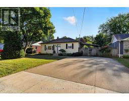 416 BARTLETT AVENUE, Grimsby, Ontario