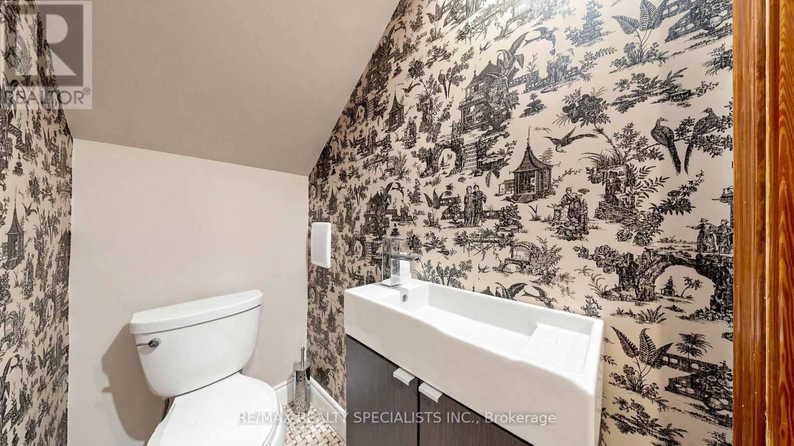1316 King Street E, Hamilton (Delta), Ontario  L8M 1H3 - Photo 14 - X13834820