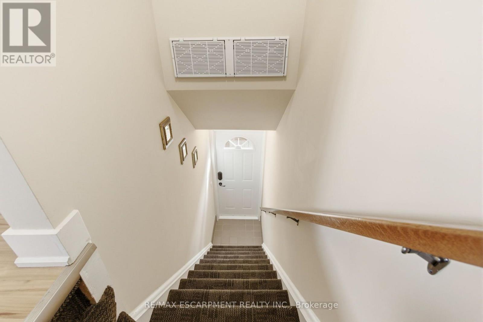 302 - 111 Smits Cove, West Lincoln (Smithville), Ontario  L0R 2A0 - Photo 12 - X13834842
