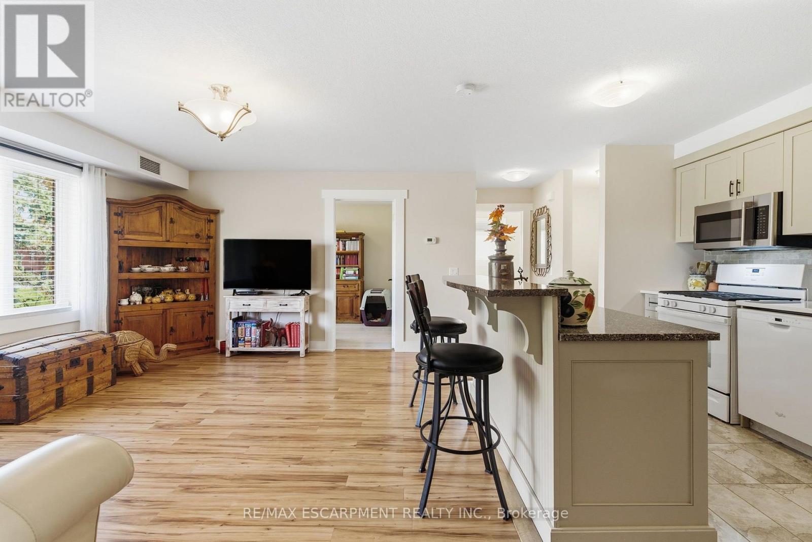 302 - 111 Smits Cove, West Lincoln (Smithville), Ontario  L0R 2A0 - Photo 19 - X13834842