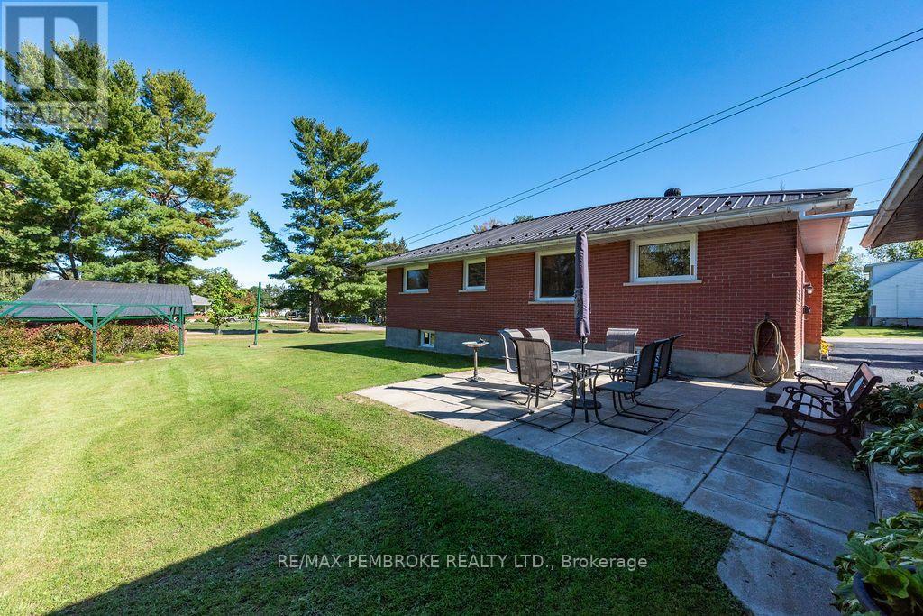 41 Centre Street W, Petawawa, Ontario  K8A 7E8 - Photo 38 - X13834228