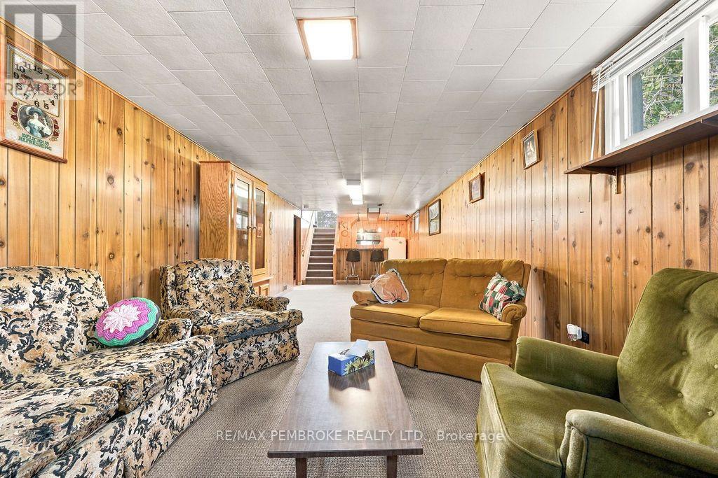 41 Centre Street W, Petawawa, Ontario  K8A 7E8 - Photo 32 - X13834228
